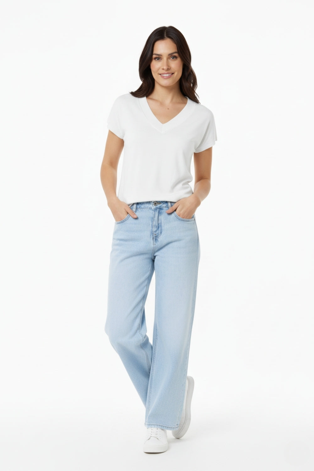 Maglione bianco in maglia leggera con scollo a V e maniche corte
