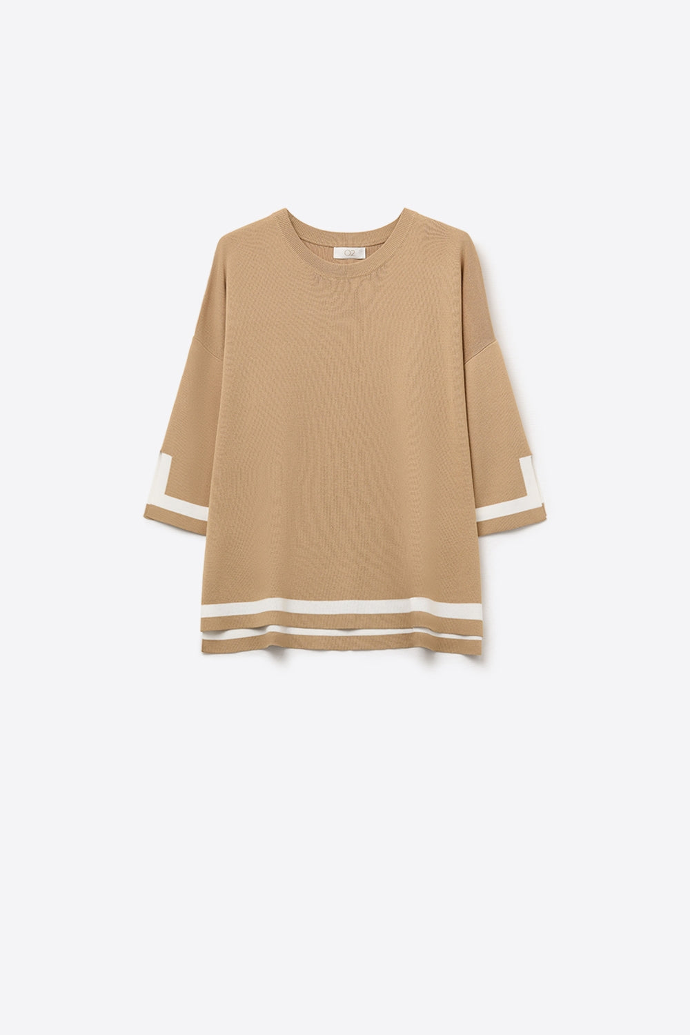 Q2 maglione cammello a maglia fine con dettaglio a righe bianche a contrasto e maniche a 3/4