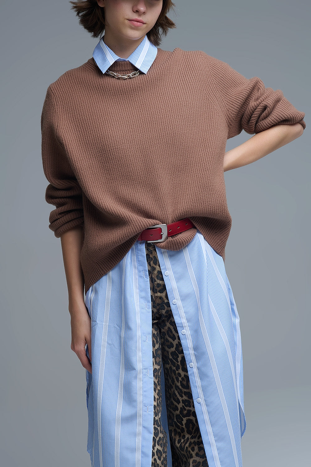 Maglione comodo a coste in cammello