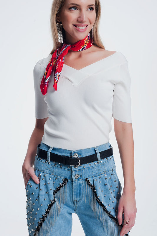Q2 Maglione  con scollo a V crema