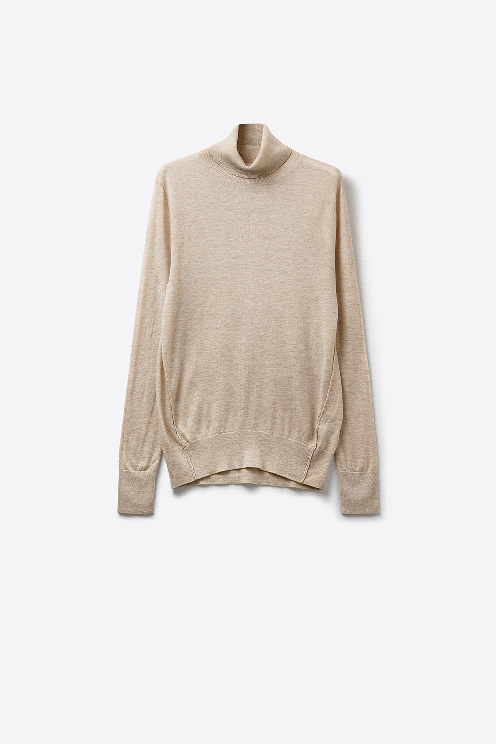 Q2 Maglione dolcevita beige in maglia fine di lana merino