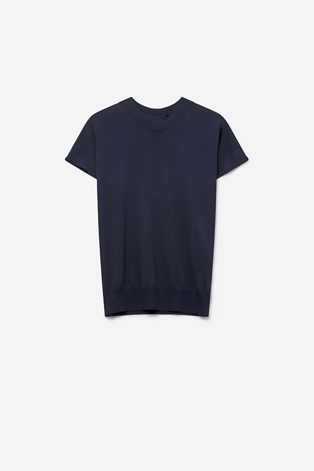 Q2 Maglione dolcevita navy con maniche corte aderenti
