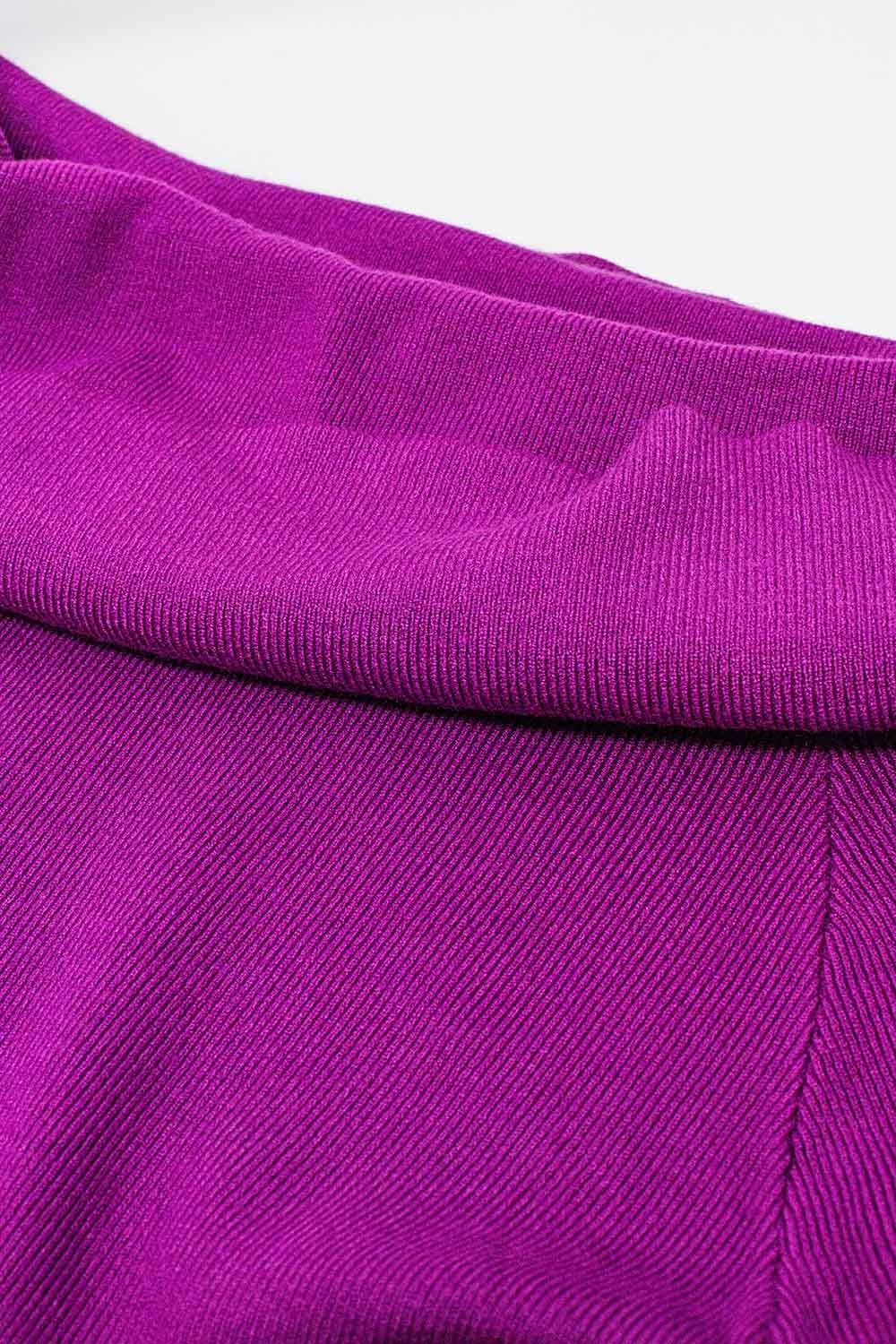 Maglione fucsia a maglia fine con ampio collo a barca