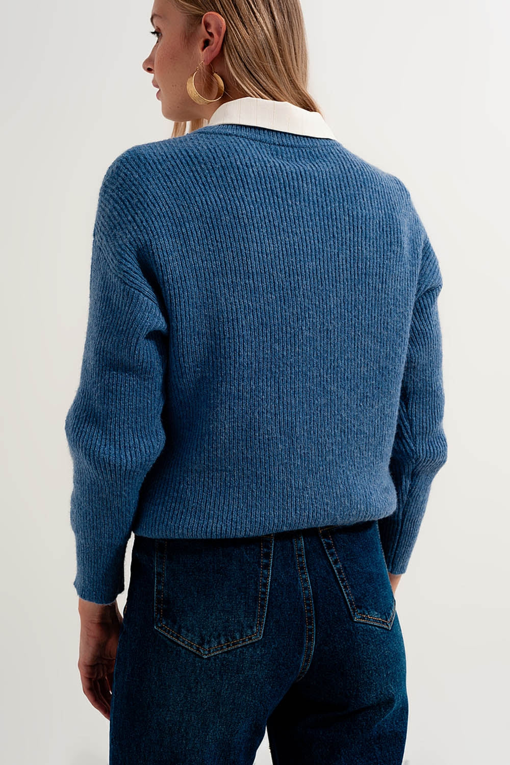 Maglione girocollo di colore blu
