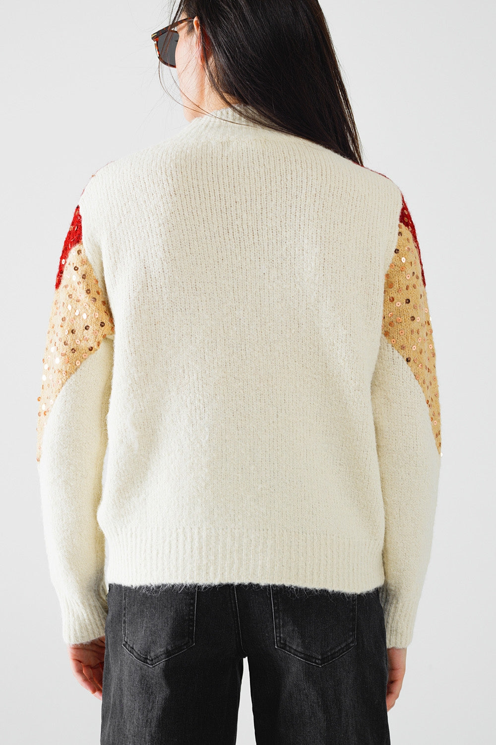 maglione in maglia a blocchi di colore bordeaux e beige con paillettes
