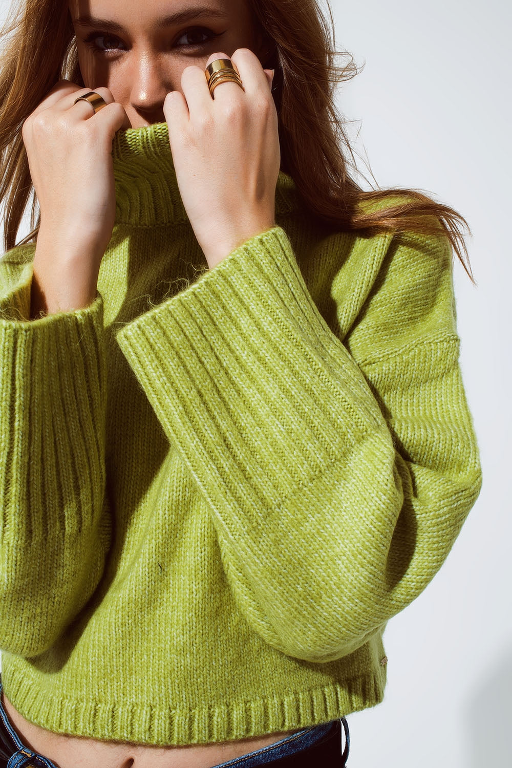 Maglione in maglia grossa con collo a dolcevita in verde