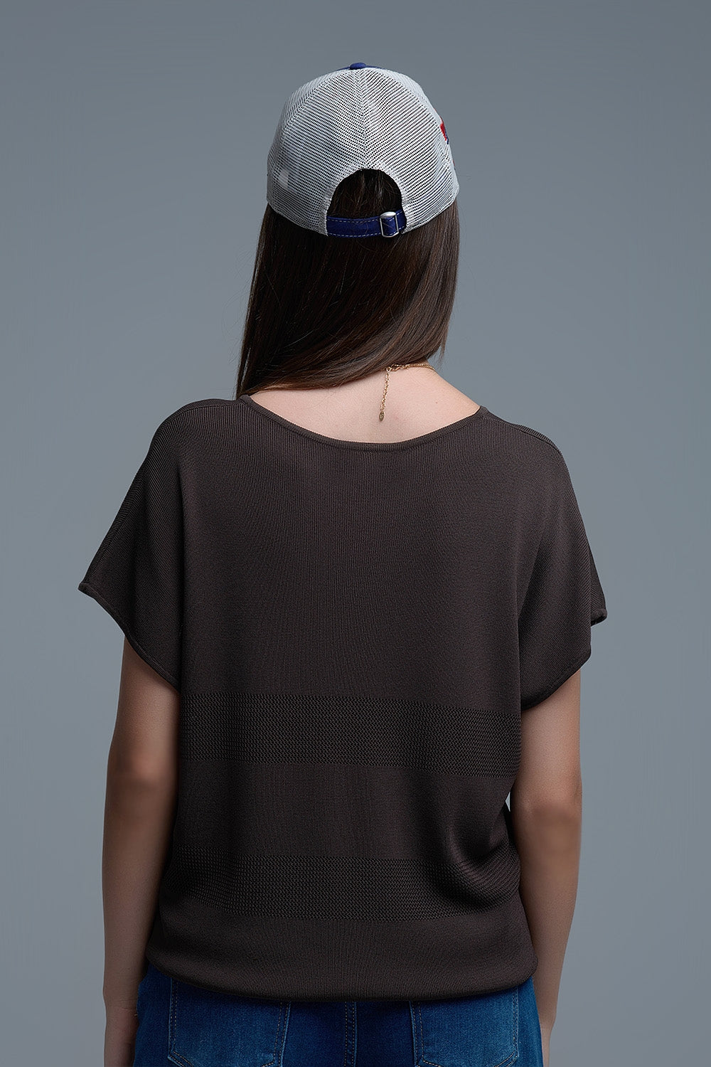 Maglione marrone a righe