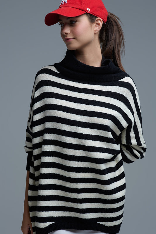 Q2 Maglione oversize a collo alto con ali di pipistrello e strisce in bianco e nero
