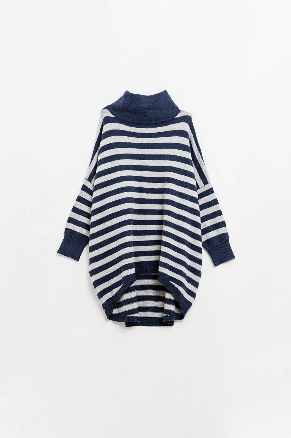 Maglione oversize a collo alto con ali di pipistrello e strisce in blu navy e grigio