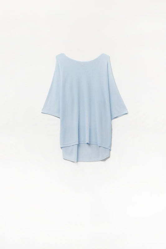 Q2 Maglione oversize azzurro con maniche al gomito