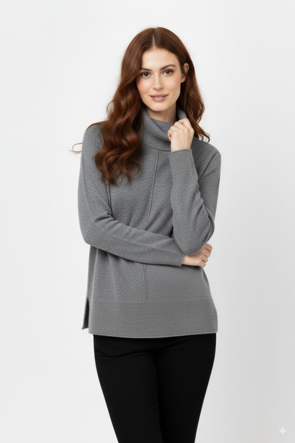 Maglione oversize con scollo a rotolo in grigio