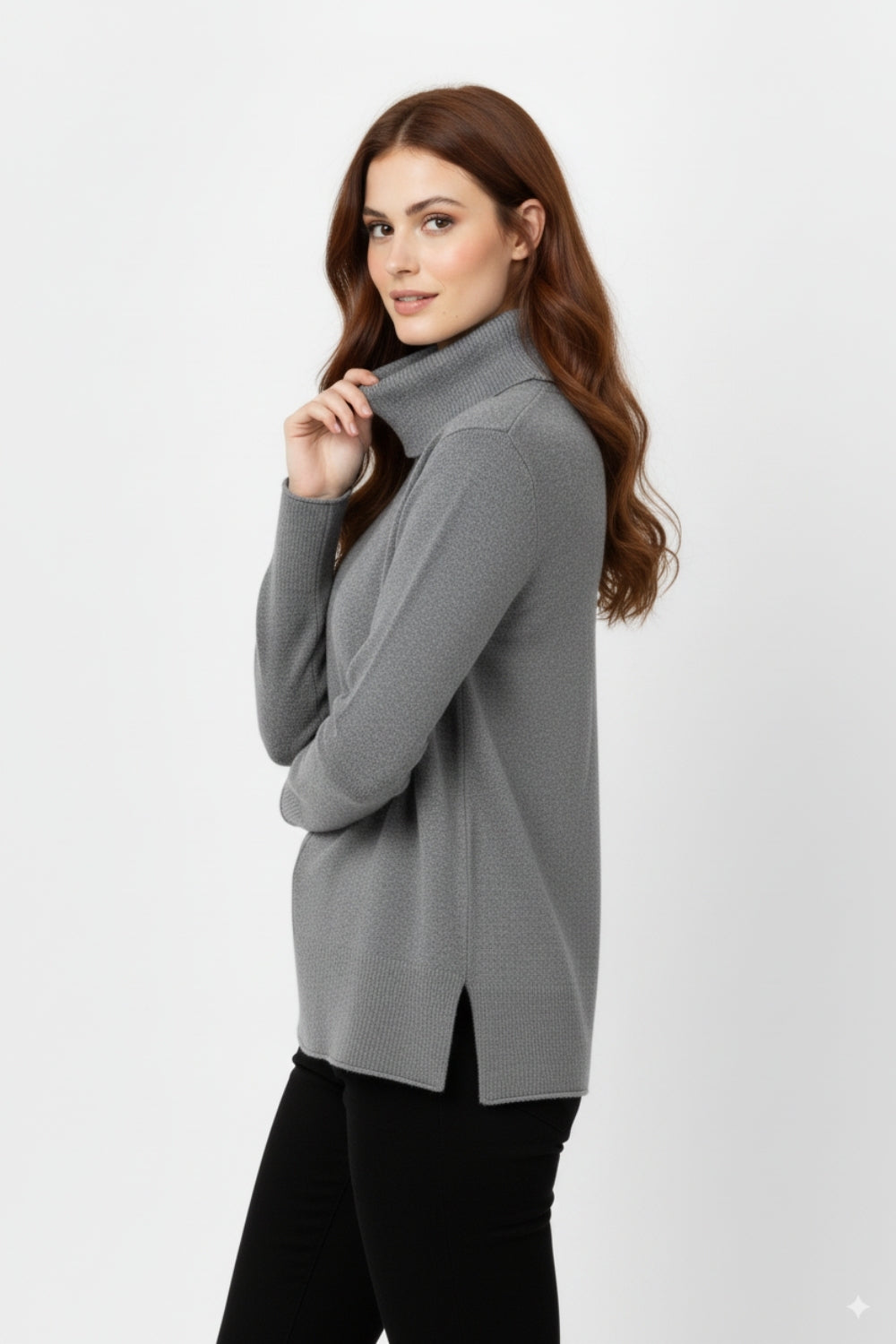 Maglione oversize con scollo a rotolo in grigio