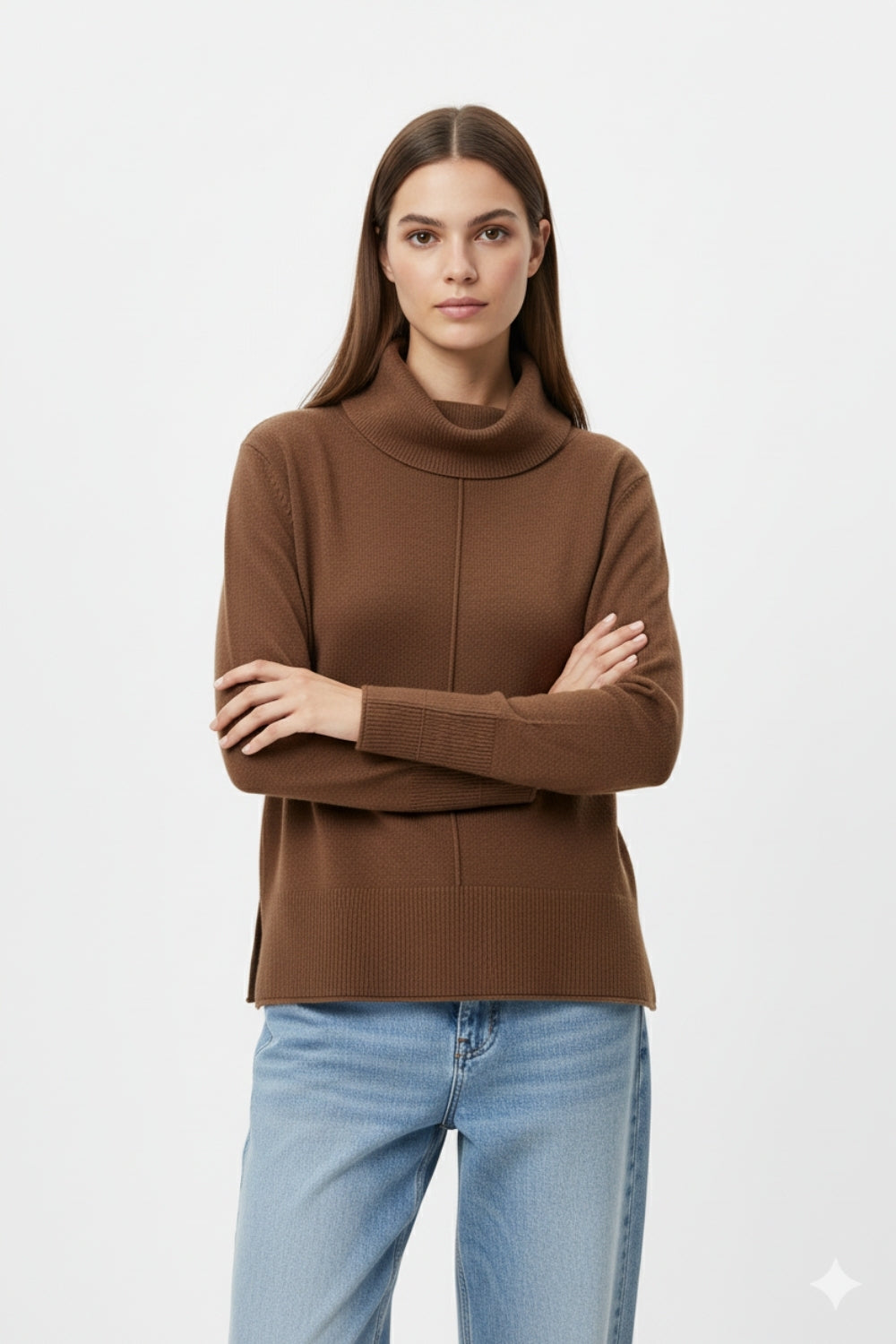 Maglione oversize con scollo a rotolo in marrone