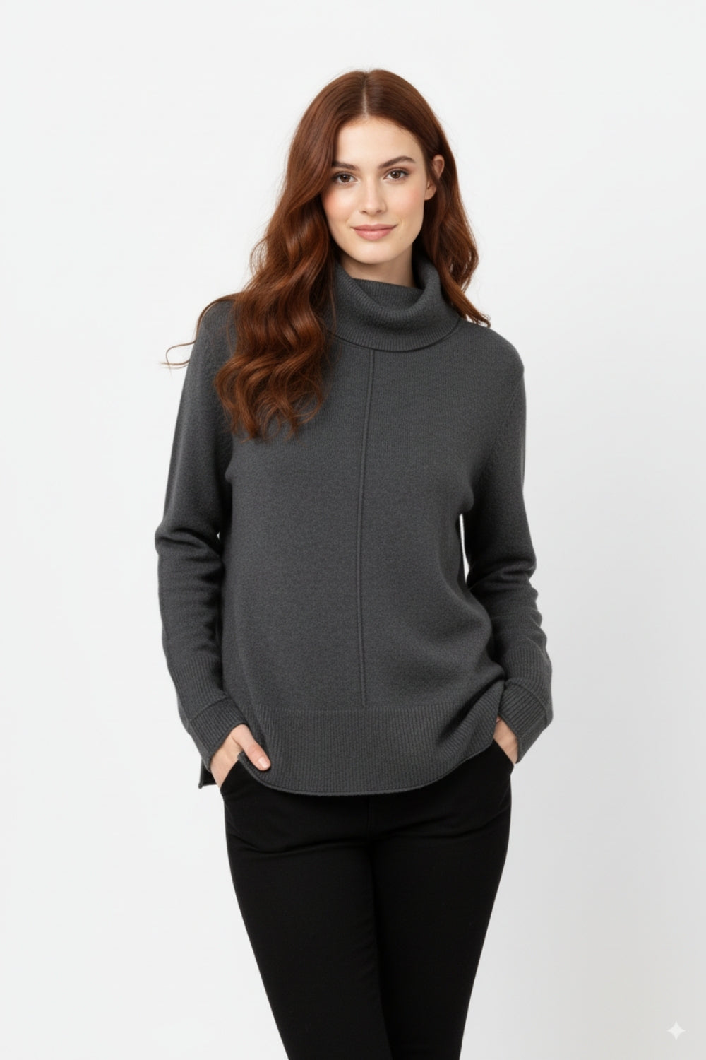 Maglione oversize con scollo a rotolo in nero