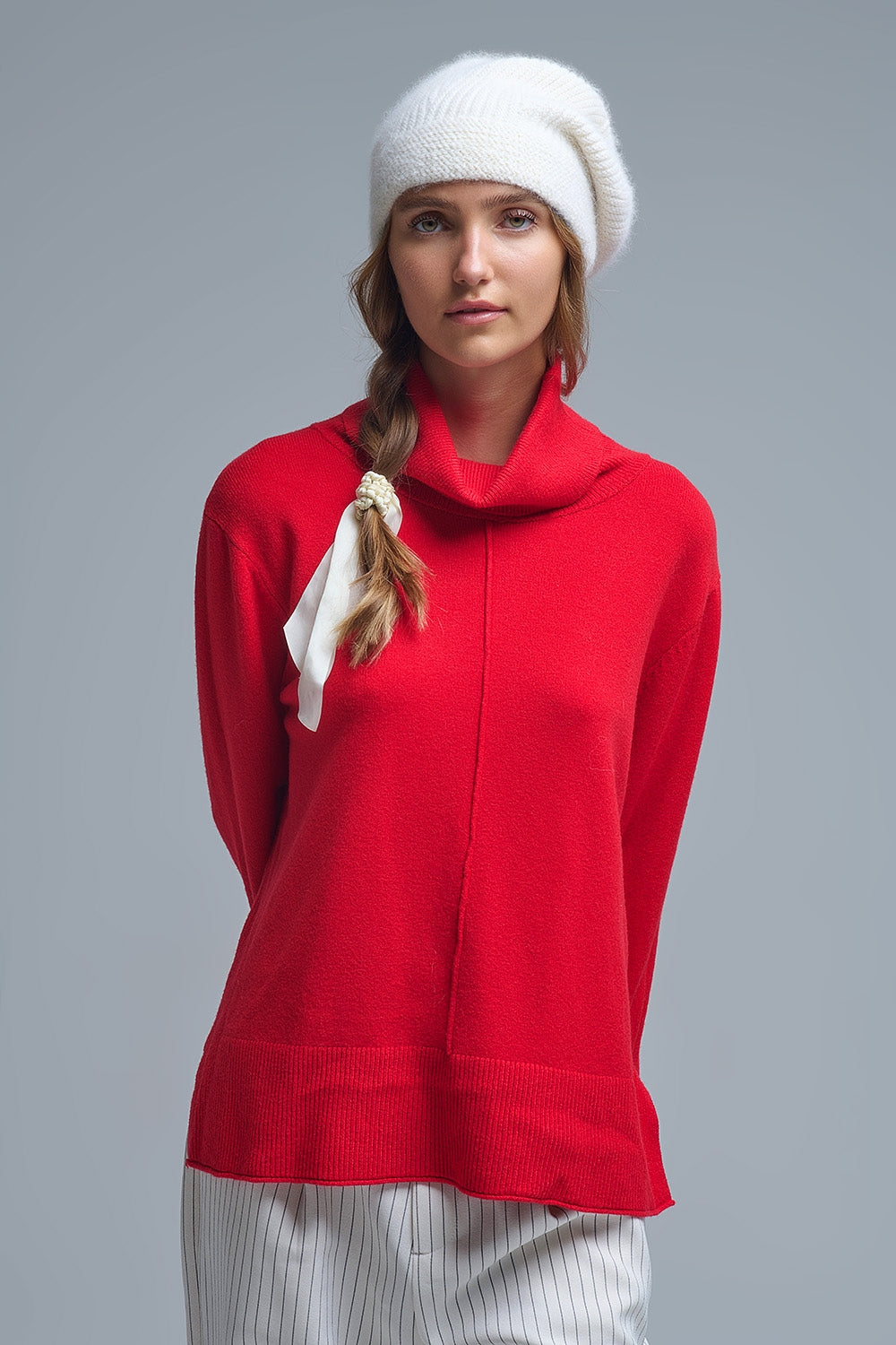 Maglione oversize con scollo a rotolo in rosso