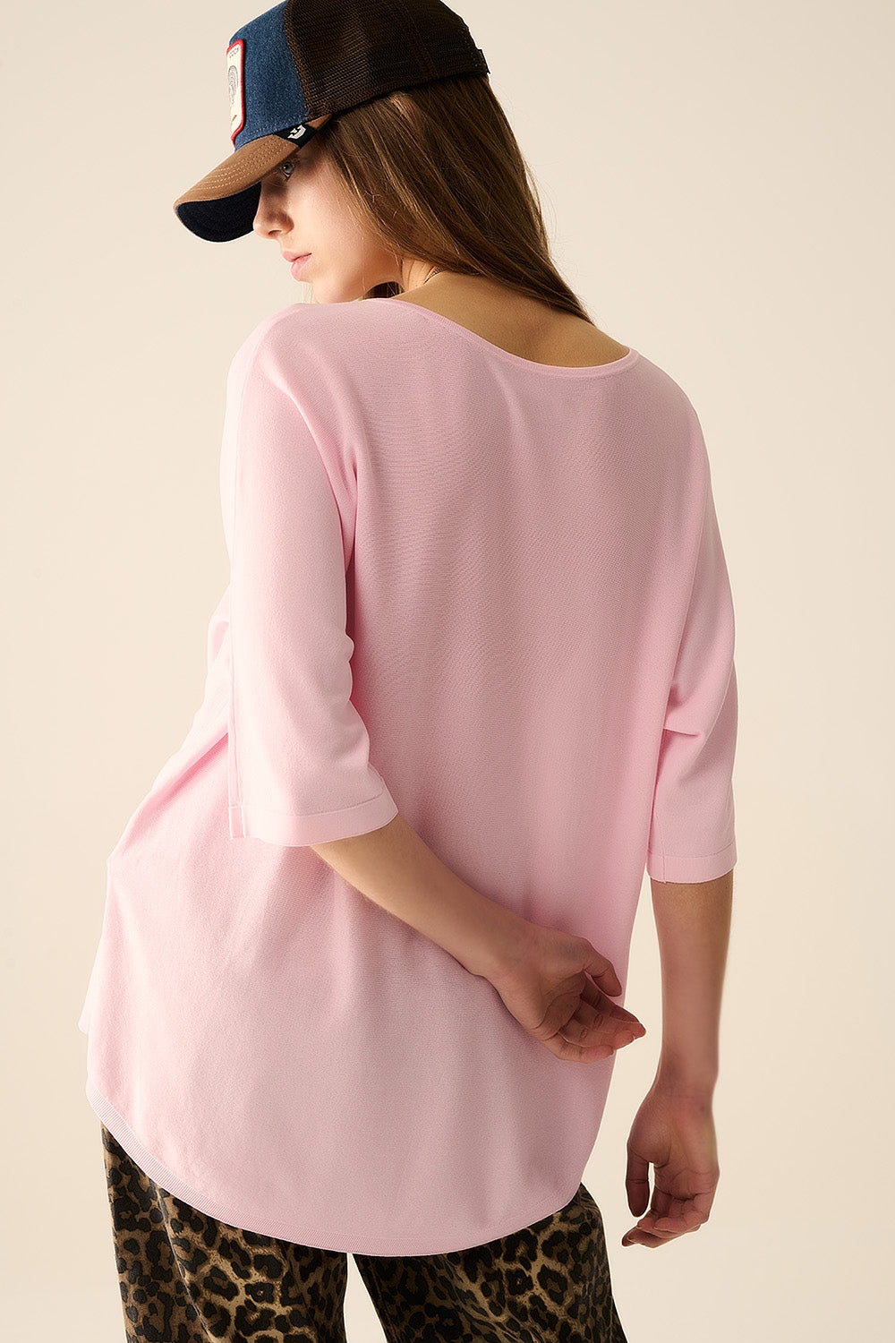 maglione oversize in rosa con maniche al gomito