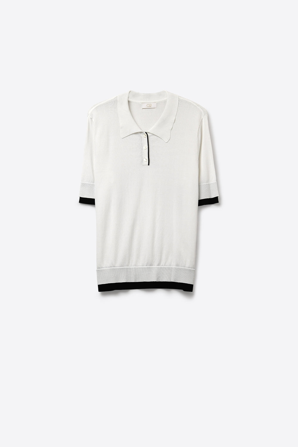 Q2 Maglione polo bianco con dettagli neri