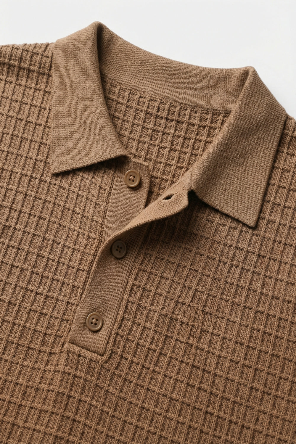 Maglione polo in maglia testurizzata con maniche corte in cammello