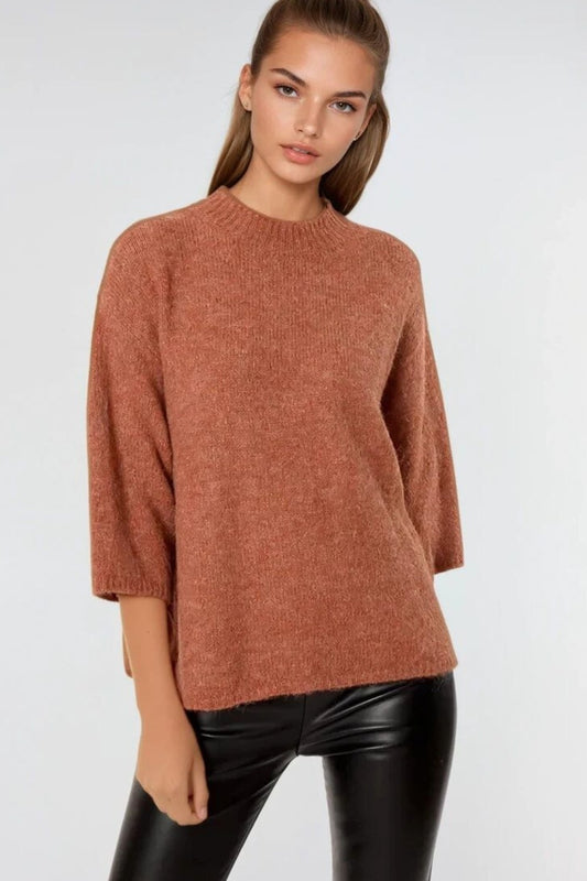 Q2 Maglione rilassato con manica alla francese e girocollo in cammello