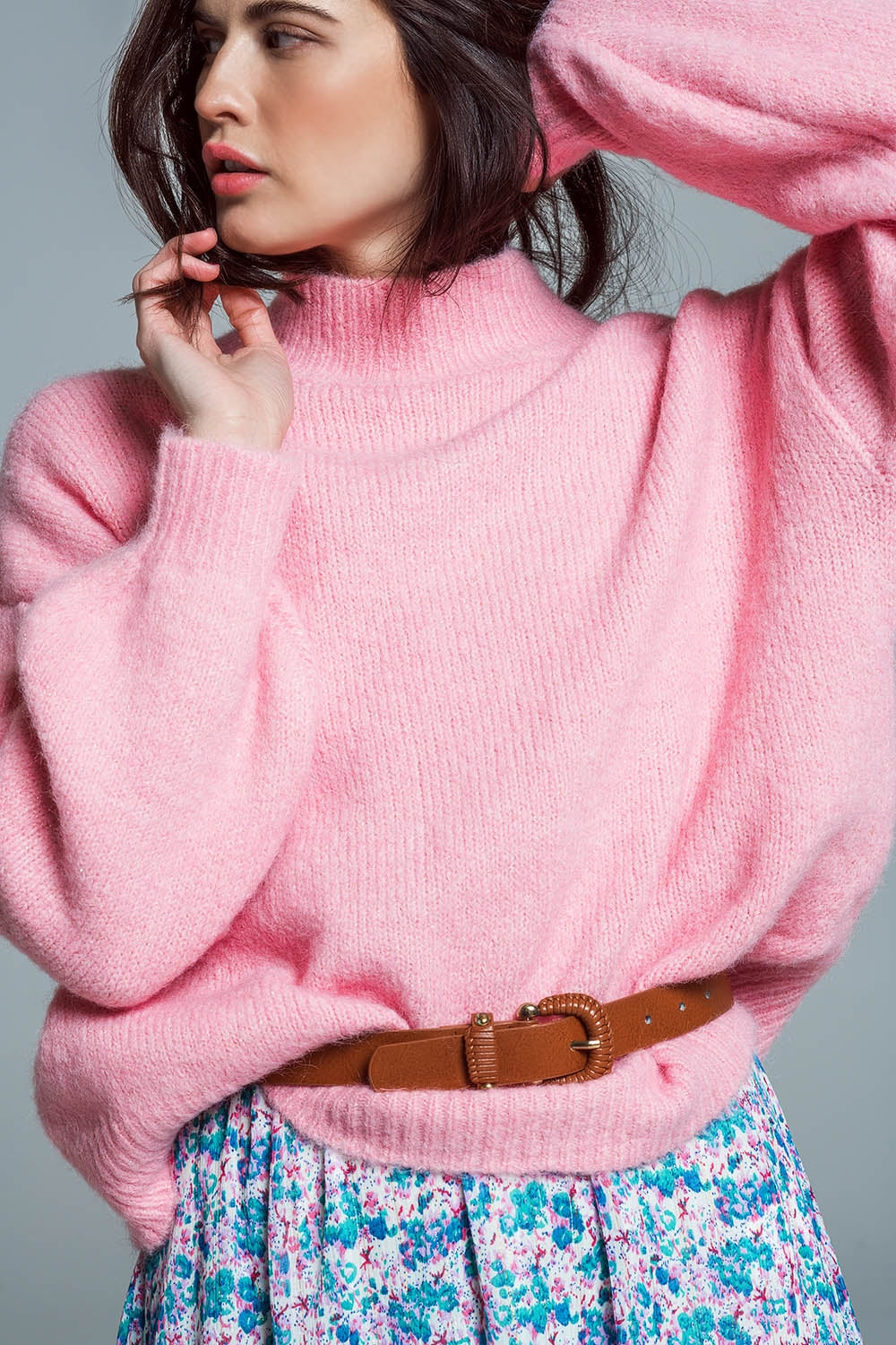 Maglione super oversize con collo alto e maniche a palloncino in rosa