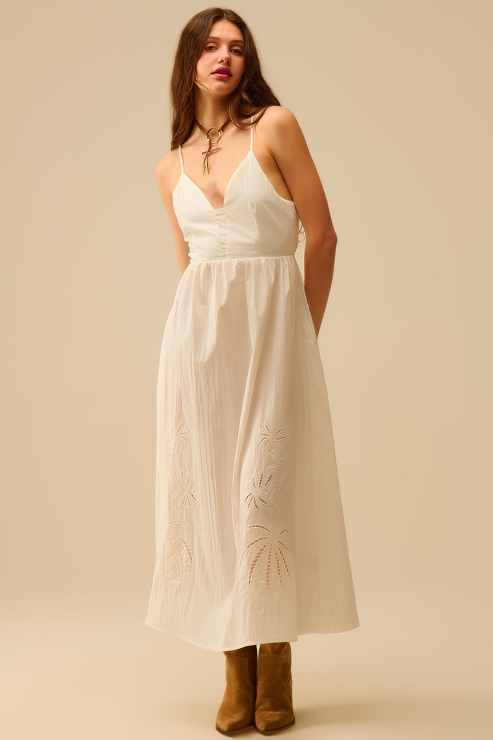 Maxi abito bianco con palme ricamate