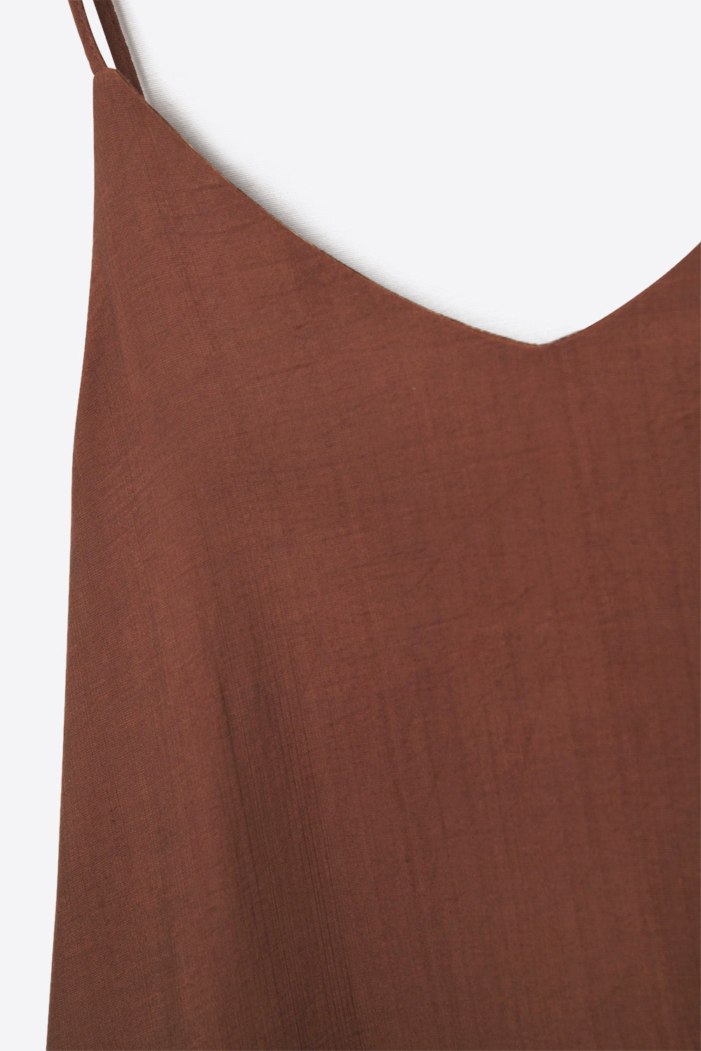 Maxi abito marrone con cinturino a spaghetti