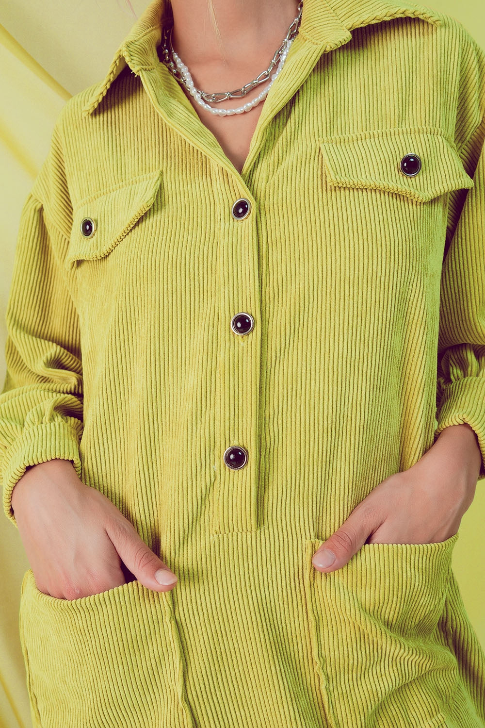 Mini abito a camicia in velluto lime