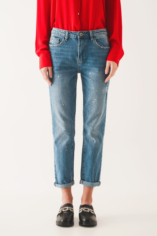 Q2 Mom jeans con schizzi di pittura