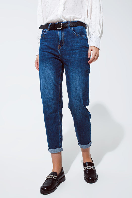 Q2 Mum Jeans in lavaggio medio con orlo ripiegato