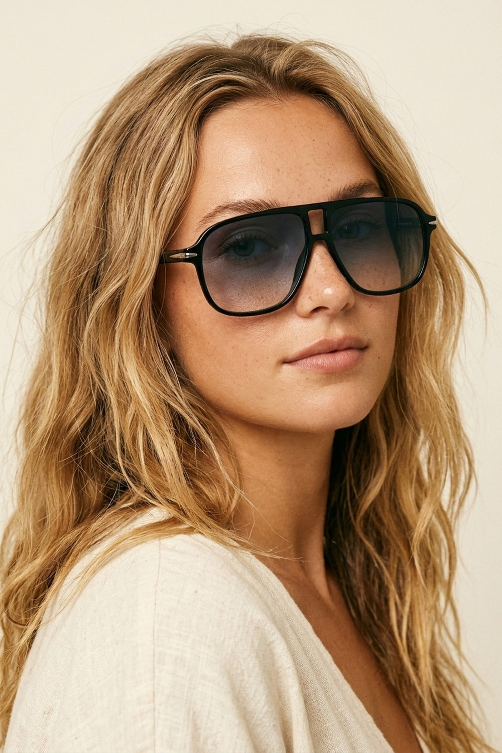 Occhiali da sole Aviator Oversize con doppio ponte e lente nera sfumata