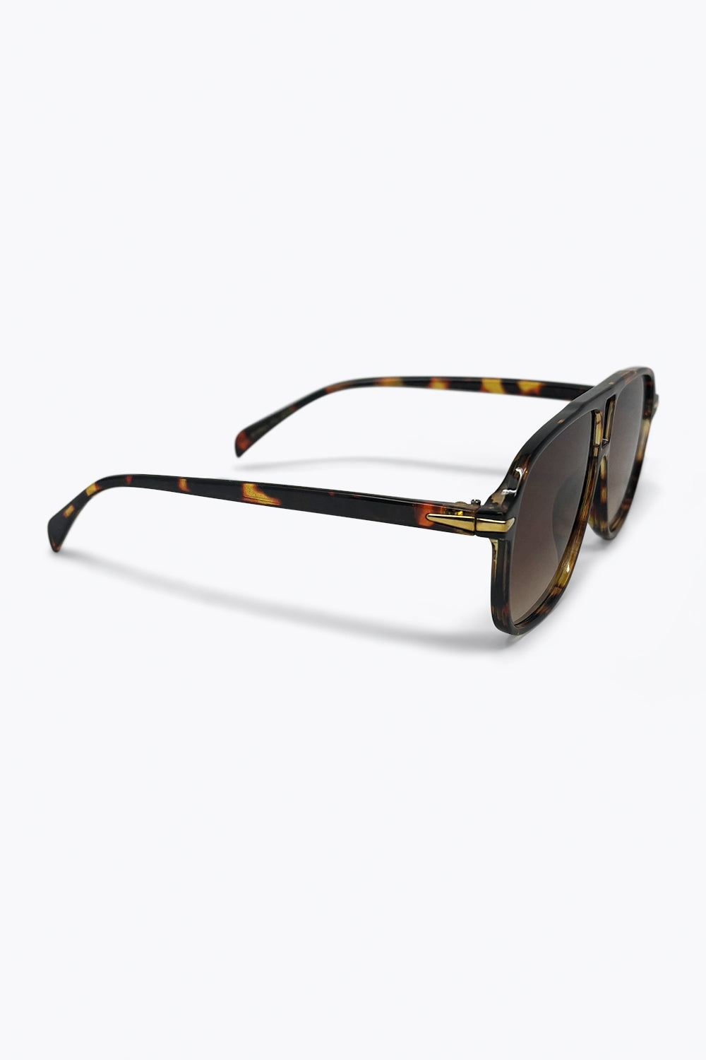 Occhiali da sole con lenti sfumate e montatura aviator in fantasia tartarugata multicolore