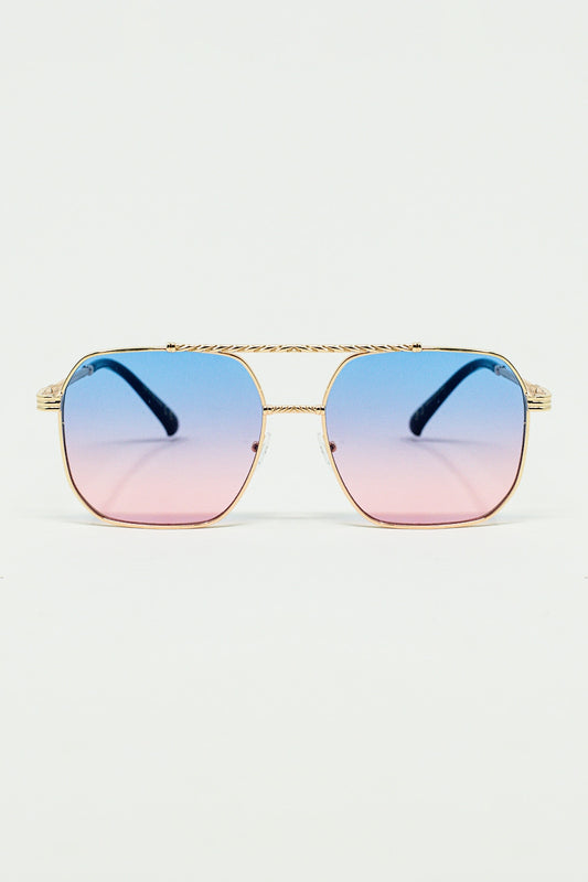 Q2 occhiali da sole con montatura quadrata dorata in azzurro sfumato con rosa