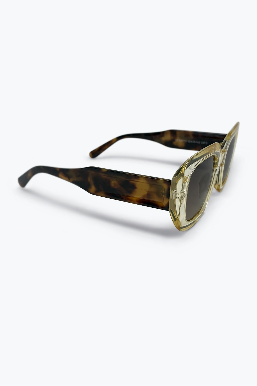 Occhiali da sole oversize con montatura larga in acetato color khaki e lenti sfumate