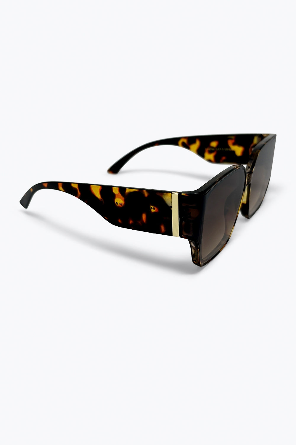 Occhiali da sole oversize con montatura quadrata a effetto tartarugato marrone e lenti sfumate