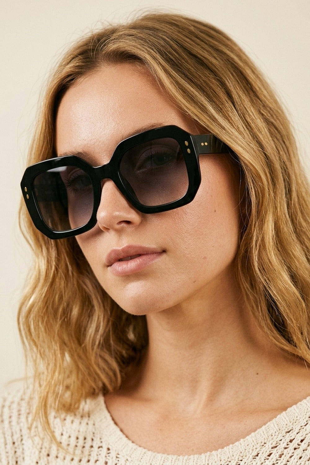 Occhiali da Sole Oversize con Montatura Spessa Quadrata con Lenti Nere a Gradiente
