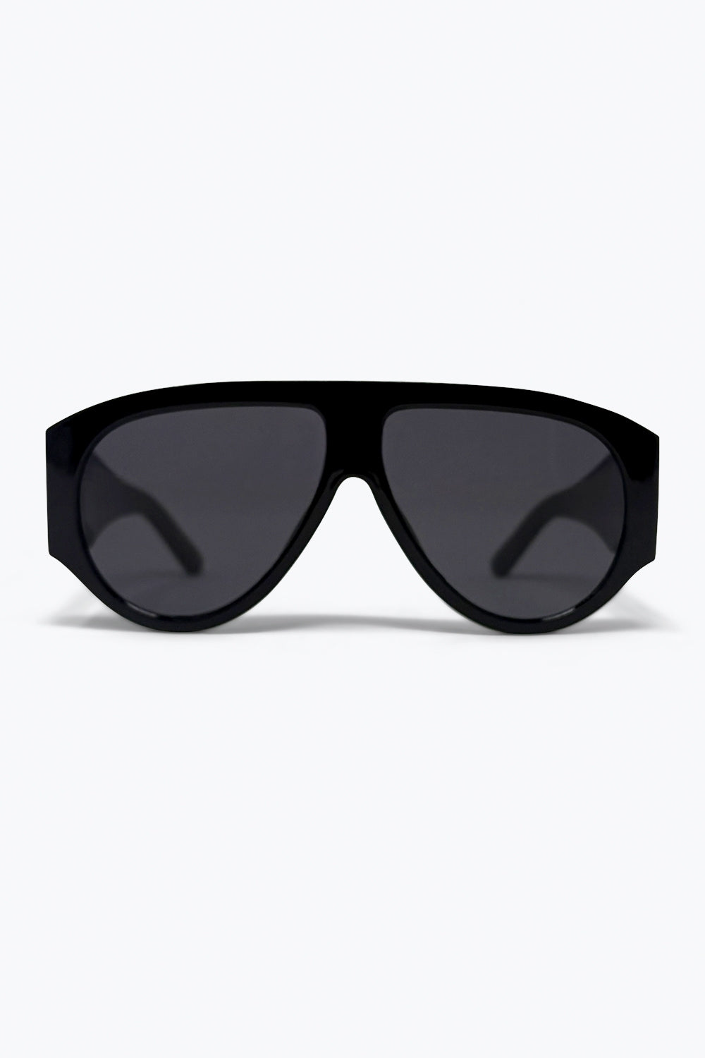 Q2 Occhiali da sole scudo neri oversize con lenti scure