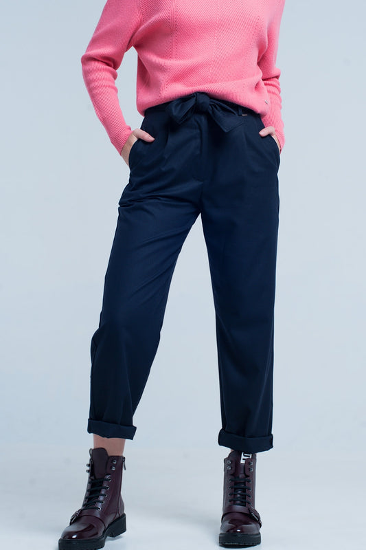 Q2 Pantalon dritto e largo blu scuro con farfallino