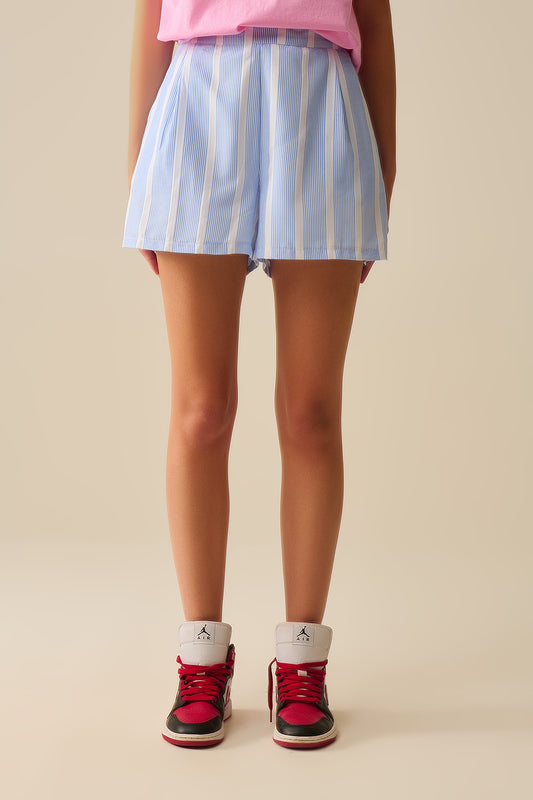 Q2 Pantaloncini blu e bianchi con tasche laterali