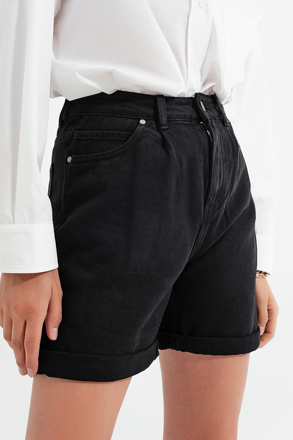 Pantaloncini mom in denim nero