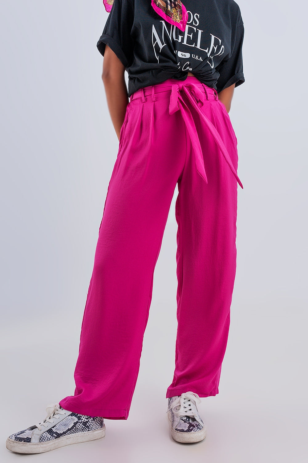 Q2 Pantaloni a fondo ampio con cintura fuchsia