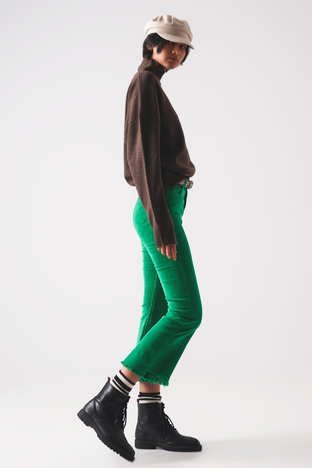 Pantaloni a zampa in velluto a coste color verde intenso