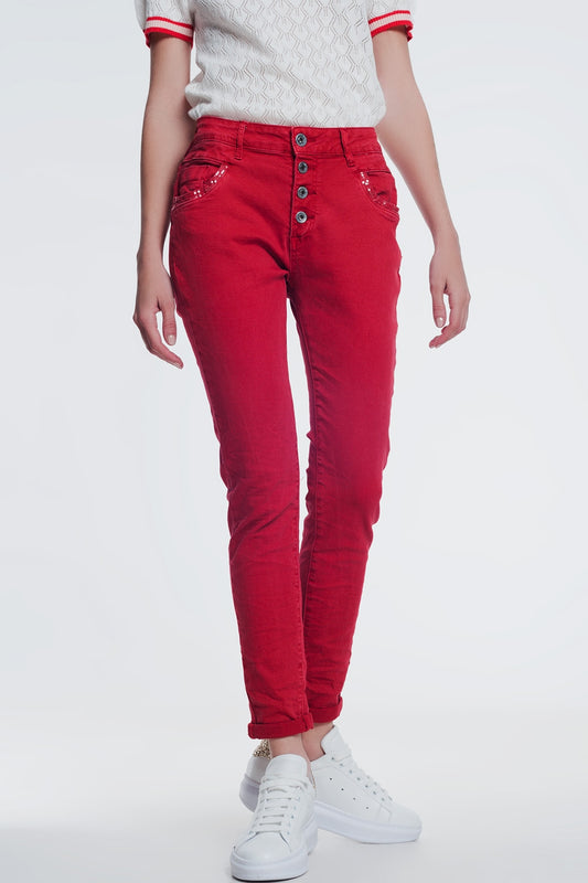 Q2 Pantaloni boyfriend rosso con dettaglio tascabile di paillettes