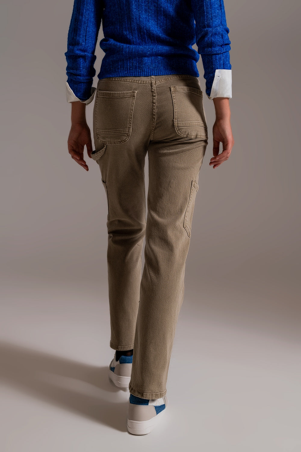 Pantaloni cargo a gamba dritta in marrone beige