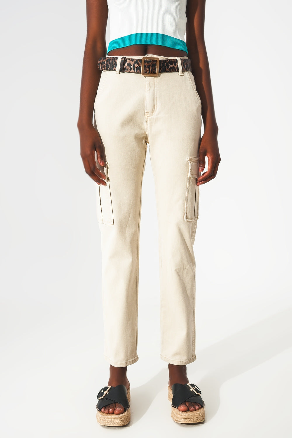 Pantaloni cargo taglio comodo beige