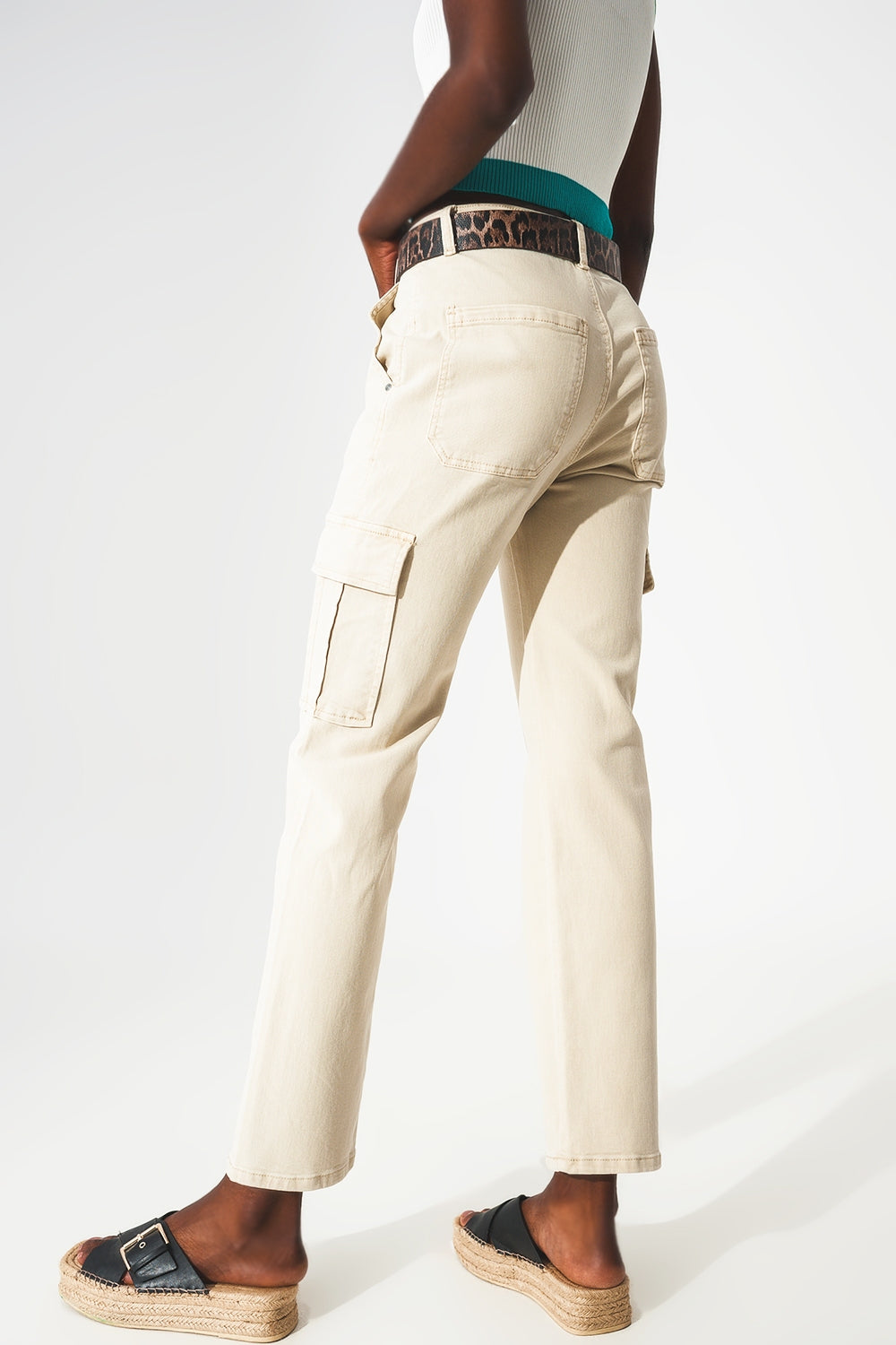 Pantaloni cargo taglio comodo beige