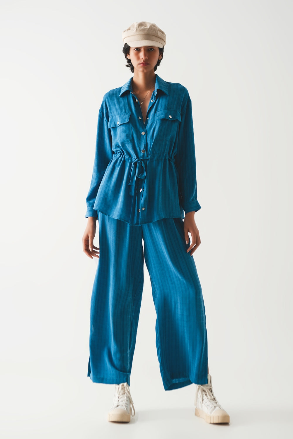 pantaloni con coulisse a gamba larga in blu