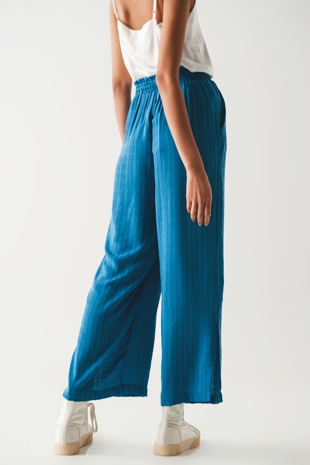 pantaloni con coulisse a gamba larga in blu