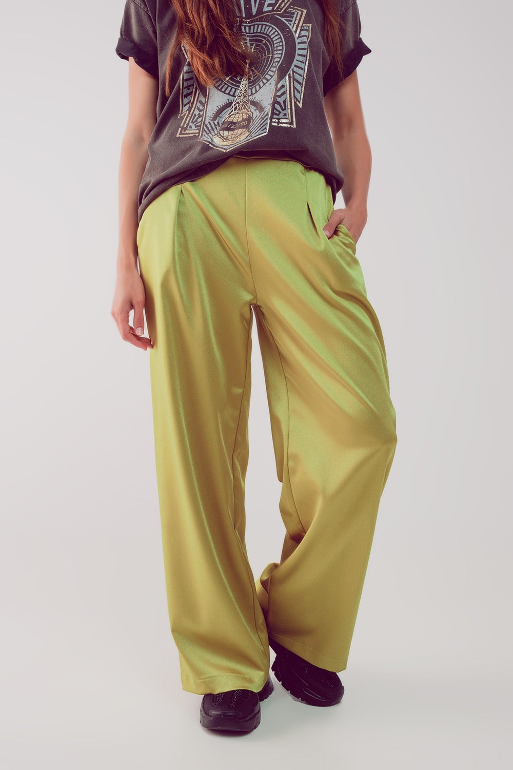 Q2 Pantaloni con pinces a fondo ampio in raso lime