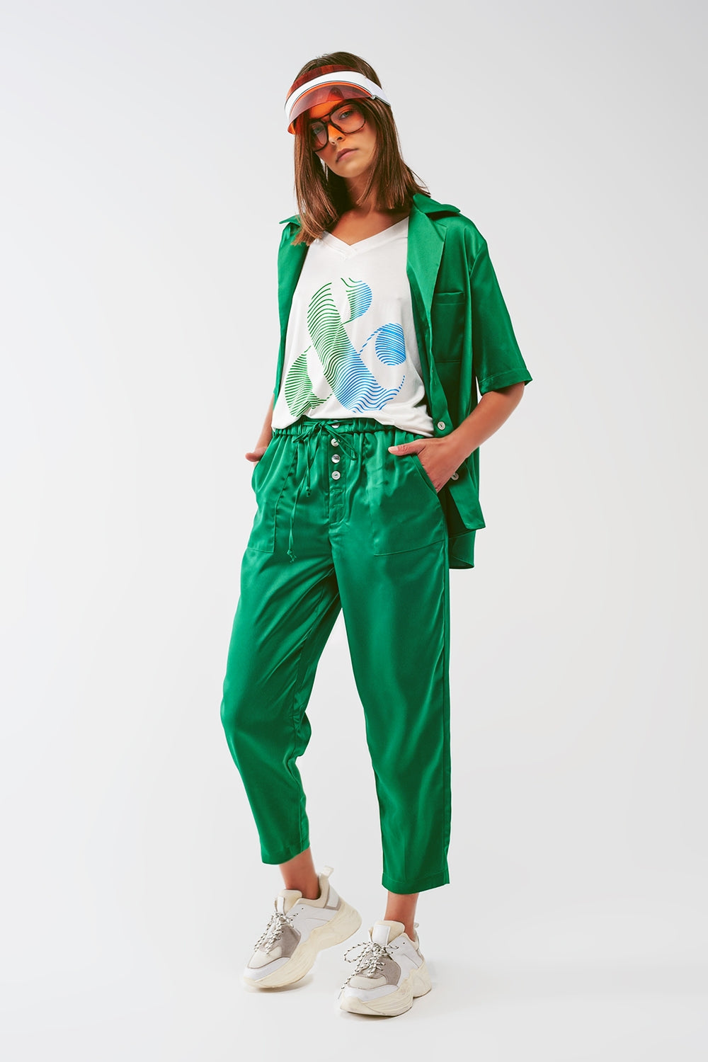 Pantaloni crop in raso verde
