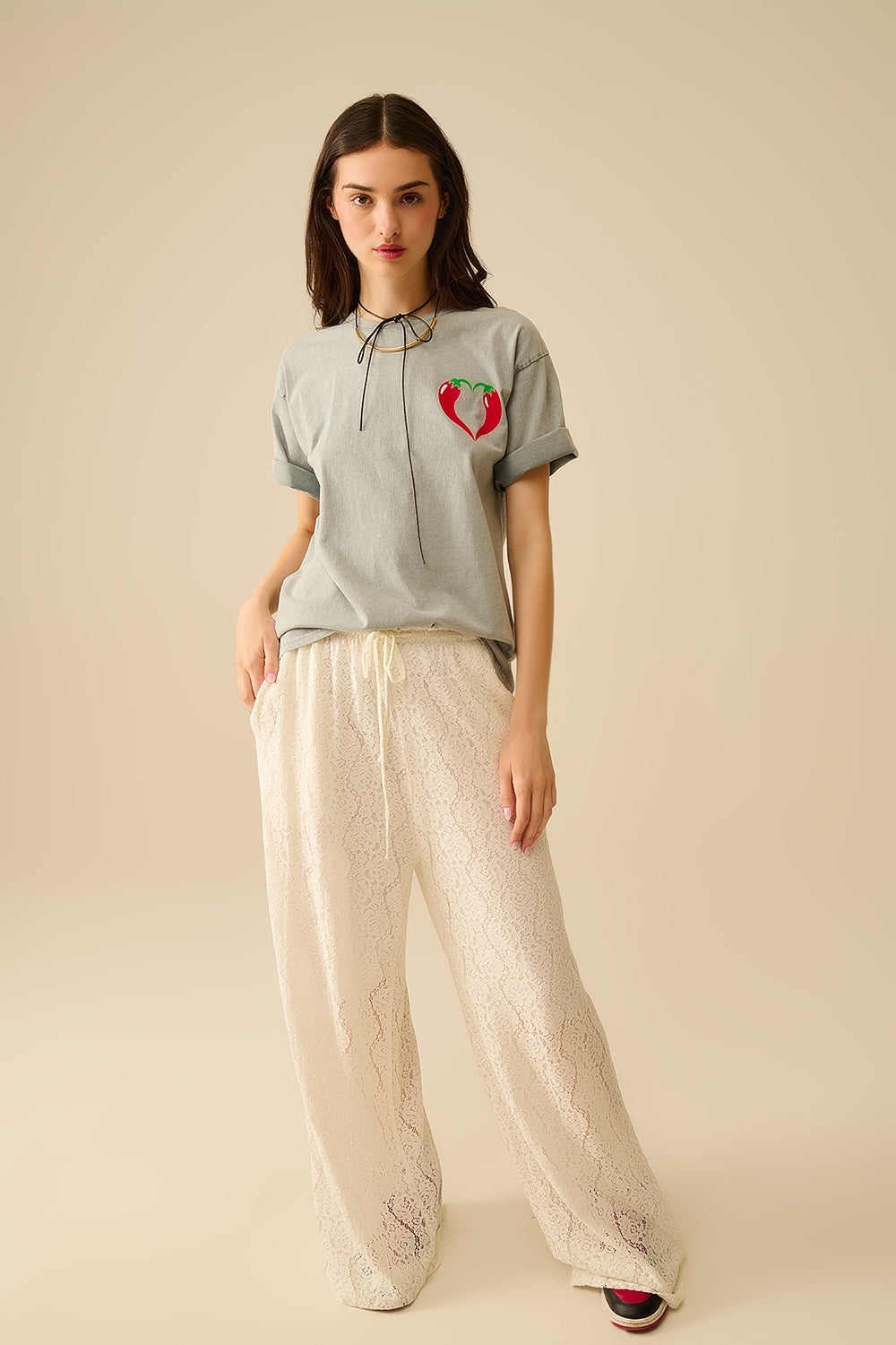 pantaloni in pizzo a gamba larga con elastico in vita